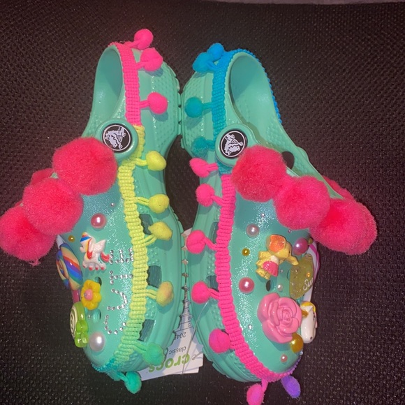 Custom Crocs - Picture 2 of 5